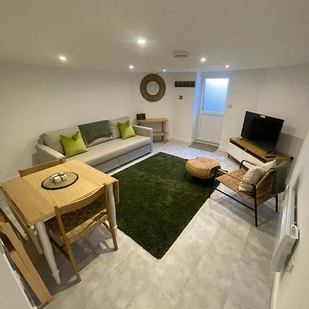 Quaint Central Basement Apartment 赫里福德 外观 照片