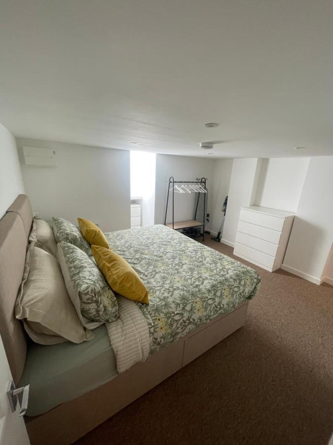 Quaint Central Basement Apartment 赫里福德 外观 照片