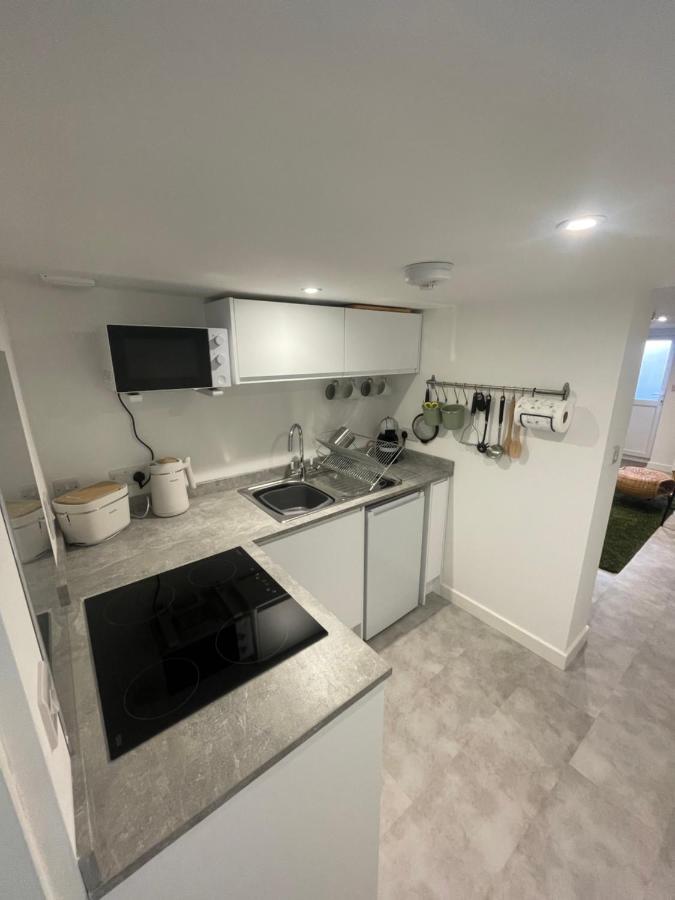 Quaint Central Basement Apartment 赫里福德 外观 照片